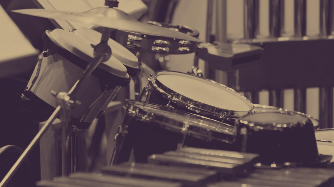 Percussion-Sepia-Web.png
